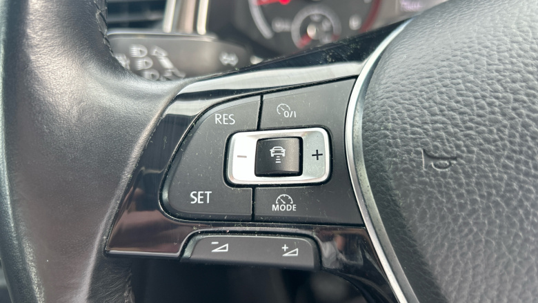 Volkswagen T-Roc 1.5 TSI EVO SE 5dr Petrol Hatchback